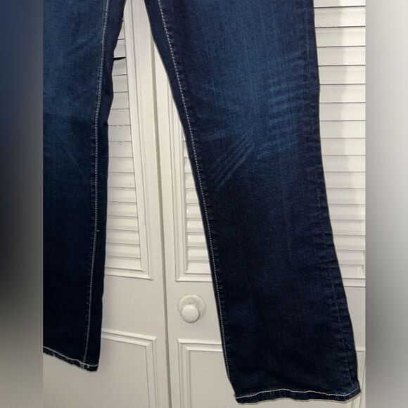 Seven7 Women’s Rhinestone Pocket Dark Wash Petite Low Rise Bootcut Jeans Size 6P - Picture 3 of 12